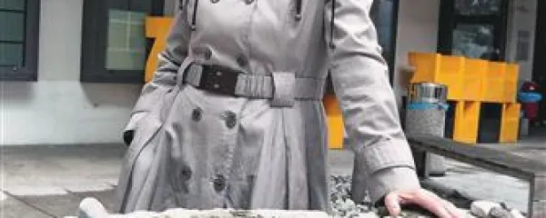 Dr. Lucija Čok