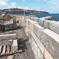 Tudi zid ob valobranu bodo nekoliko povišali 