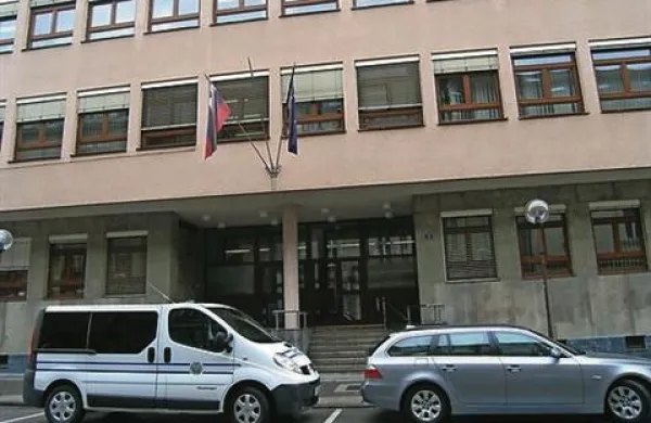 Celjsko sodišče je nekdanjo Vegradovo direktorico kadrov obsodilo na 18-mesečno pogojno zaporno kazen s preizkusno dobo treh let