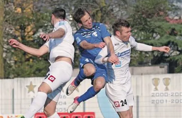 V koprsko ekipo se vračata  Bojan Đukić (levo) in  Matej  Rožič-Mavrič (desno), pomemben člen goriške ekipe pa je Saša Aleksander Živec