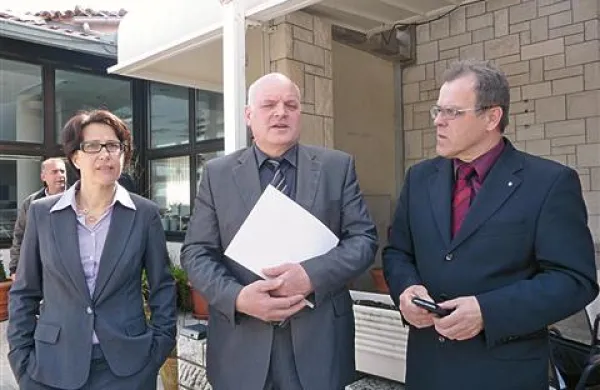 Z leve: direktorica hotela Delfin Nina Golob, predsednik KGZ Cveto Zupančič in direktor Turističnega združenja Izola Danilo Markočič 