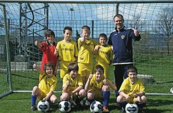 Nogometne žoge iz kolekcije Kappa uporabljajo tudi mladi nogometaši iz športnega društva Rogoza pri Mariboru. Njihov trener Aleš Paulec je o žogah povedal: “Žoge Kappa v našem športnem društvu z veseljem uporabljamo, saj se dobro obnesejo na travi in ne vpijajo vode. Posebej primerne so za naše mlajše člane, saj so lahke in hitre.”