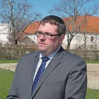 Lipica pod dva gospodarja