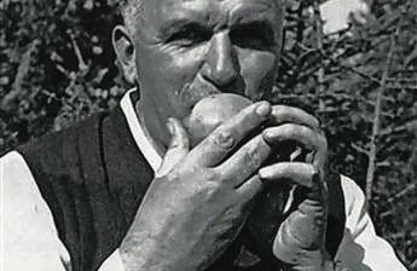 Čeprav večina Istranov pozna Alojza Kocjančiča (1913-1991) in ve za njegov z Istro obarvan literarni opus, pa je pravzaprav ironično, da je v knjigarnah nemogoče dobiti katero od njegovih del