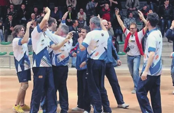 Takole so se naslova državnega prvaka veselili balinarji Hrasta iz Kobjeglave