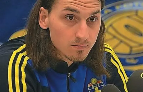 Italijanski nogometni velikan Juventus iz Torina naj bi nazaj v ekipo skušal pripeljati švedskega zvezdnika Zlatana Ibrahimovića, ki igra za francoski PSG