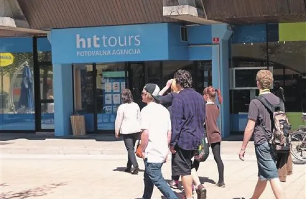 V nadaljevanki o Hitu je tokrat glavna igralka potovalna agencija Hit Tours v središču Nove Gorice