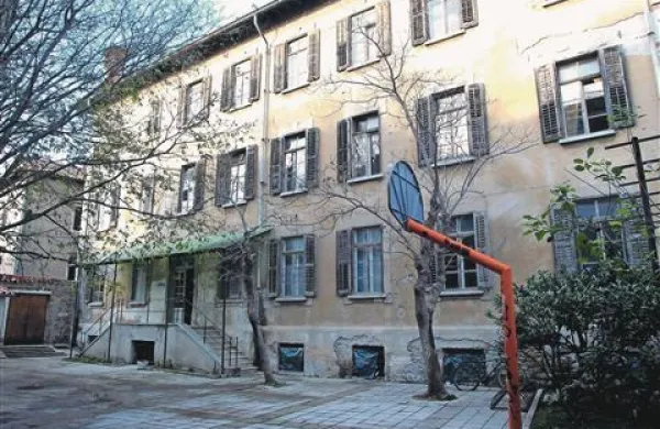 Stavba 3 za dijaškim domom naj bi čez dve leti sprejela 50 študentov 