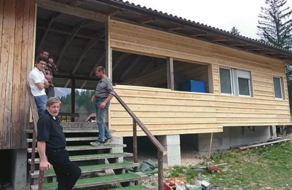 V okrepčevalnici so uredili  nove sanitarije, tuše in garderobe