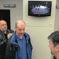 Politiki se uklanjajo &ldquo;čustveno nestabilnim finančnim trgom&rdquo;