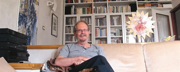 Marko Kravos: “Veselje do življenja je nujno, sploh ob razpadanju religioznih in ideoloških pokrovov, pod katerimi se je človek čutil varnega.”