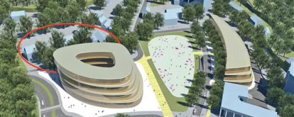 Na fotografiji so z rdečim obkrožene omenjene vile, ki bodo z elipsasto novogradnjo prav gotovo razvrednotene.  Preureditev tega dela Portoroža, ki ga obiskovalec  pravzaprav najprej doseže, ko se spusti v kraj, vsebuje še nekaj manjših parkovnih površin, krožišče, odstranitev dela znamenitega zaščitenega drevoreda lipovih dreves  na Koprski cesti in peš pot oziroma povezavo z Avditorijem ter preureditev nekdanjega avtobusnega postajališča. Vedeti je treba, da gre za parcialno ureditev, saj piranska občina še ni sprejela občinskega prostorskega načrta, ki bi zagotavljal dolgoročno poseganje v prostor.  