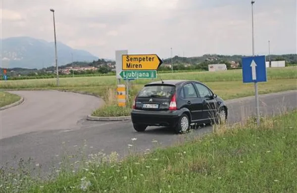 Travnik na MMP, ki ga je kupil Priori, je še prazen. Če bodo Ljubljančani v tretje uspešni, bodo tam postavili igralni salon. Če ne bodo,  bodo verjetno poskusili znova. 