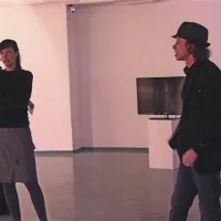 Kustosinja Mestne galerije Mateja Poljšak Furlan, kritičarka Nadja Gnamuš in umetnik Zmago Lenárdič