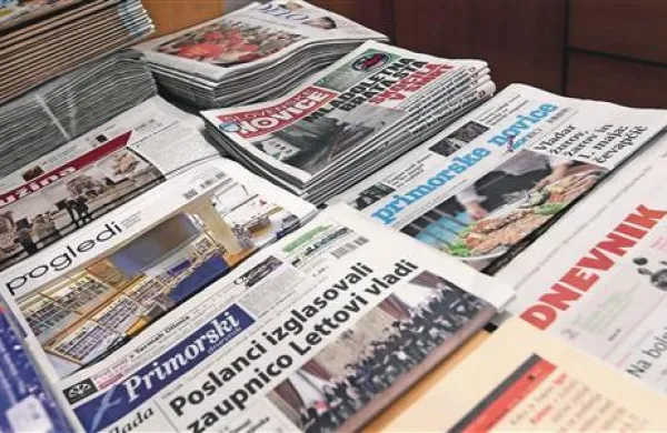Društvo novinarjev Slovenije nasprotuje dvigu DDV tudi za časopise in periodiko