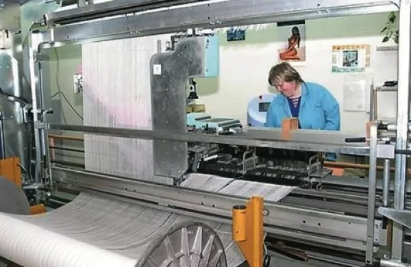 Družba Tekstina je v prvem četrtletju letošnjega leta ustvarila dobrih 992.000 evrov prihodkov iz prodaje in zabeležila negativni izid poslovanja v višini dobrih 45.000 evrov