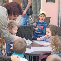 Čokoladni otro&scaron;ki prsti poživili mestni utrip