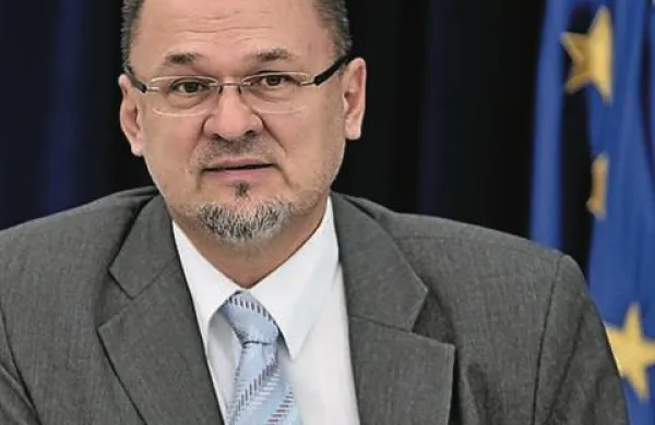 Izkori&scaron;čanje delavcev: EU na nebu, na zemlji beda