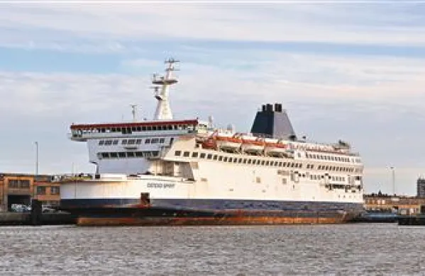 Pomorci, ki so delali na treh trajektih Transeurope Ferries, so ostali brez dela