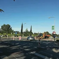 Na križišču ceste Obala - Podvozna v Luciji (prej semaforizirano križišče) bo po novem krožišče