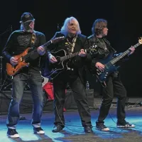 Rock v kosovski omaki