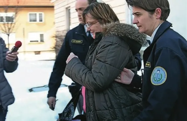 Ljubljansko okrožno sodišče je danes na celjske zapore že poslalo odredbo za premestitev nekdanje direktorice Vegrada Hilde Tovšak na prestajanje zaporne kazni v Zavod za prestajanje kazni zapora Ig, so za povedali na sodišču