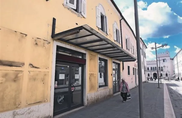 Univerza na Primorskem še  nima jasnih informacij, ali bi lahko kinodvorane že kmalu uporabljala za predavanja in dogodke