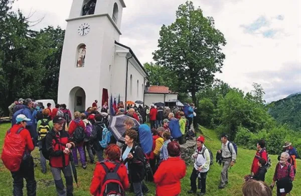 Upornim prednikom so se T'minci poklonili tudi na Mengorah
