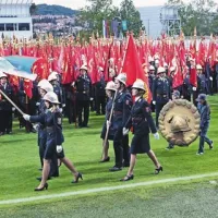 Gasilska parada je krenila s koprskega stadiona ...