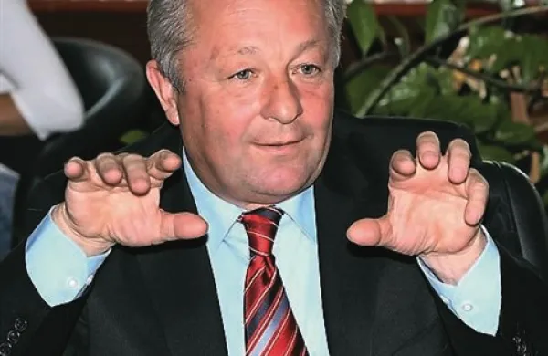 Gospodarski minister Stanko Stepišnik je na srečanju Kluba gospodarstvenikov slovenske Istre v Kopru omenil več instrumentov, s katerimi bi spodbudili podjetniško dejavnost, in sicer preko različnih shem, ter zagnali potrošnjo prebivalstva