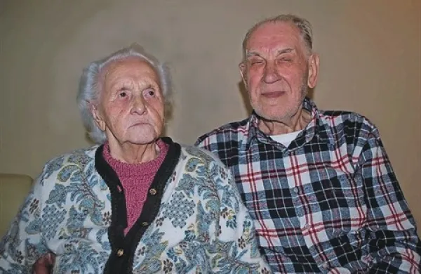 8. maja sta proslavila visok skupni življenjski jubilej, 65-letnico poroke, 90-letna Zora in leto dni starejši Benjamin Novič