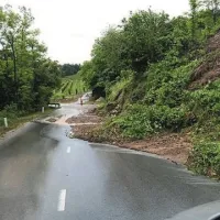 V Gori&scaron;kih Brdih je poplavljalo