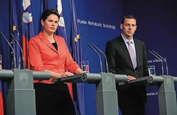 Danes prejeta ocena slovenskih ukrepov iz Bruslja po besedah predsednice vlade Alenke Bratušek dokazuje, da Slovenija zmore brez pomoči