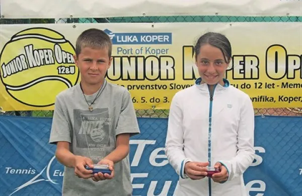 Zmagovalca letošnjega turnirja: Hrvat  Duje Ajduković in Italijanka Elisabetta Cocciaretto 