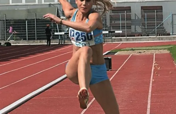 Prva dama  prvakinj  je bila Koprčanka Snežana Rodić z zmagama v troskoku (14,07 m)  in v skoku v daljino (640 cm) 