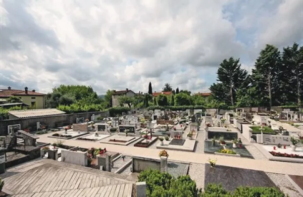 Pokopališče je že dolgo pretesno, prostorsko stisko bodo končno lahko omilili
