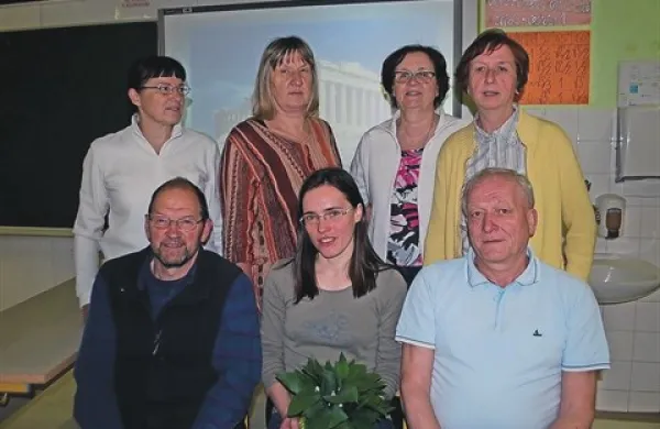 V okviru društva Univerza za tretje življenjsko obdobje Kras je v tem šolskem letu obiskovalo studijski krožek “umetnostna zgodovina” osem slušateljev pod vodstvom mentorice Tine Ban