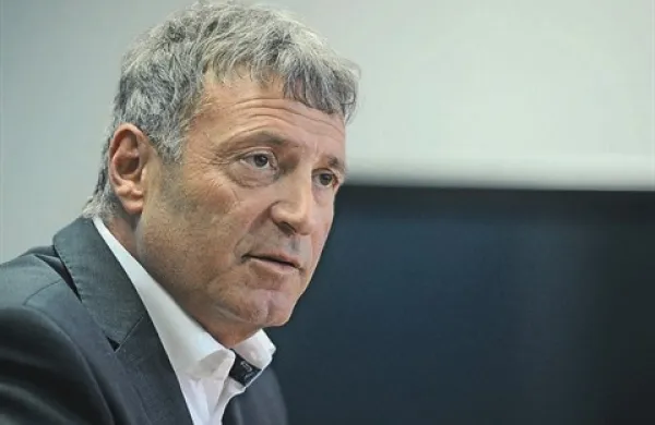 Minister za pravosodje Senko Pličanič po prvem pregledu poročila o strokovnem nadzoru v zadevi Hilde Tovšak ugotavlja, da je vrhovno državno tožilstvo prevzelo odgovornost za napake in bo sprejelo ukrepe, da do podobnih primerov ne bo več prihajalo