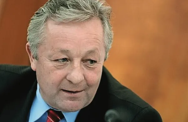 Minister za gospodarski razvoj in tehnologijo Stanko Stepišnik
