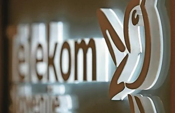 Na seznamu državnih naložb za prodajo je navedenih 15 podjetij, tudi delež v Telekomu Slovenije