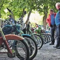  Tomosijado v Sežani so krasili številni stari Tomosovi mopedi  
