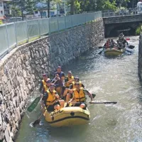 Na startu spusta na potoku Bistrica v središču mesta
