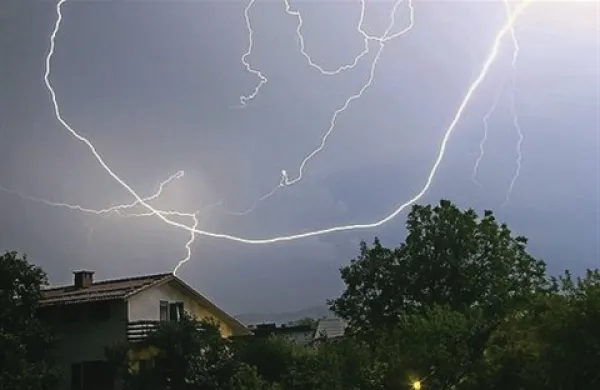 Fotografija je simbolična