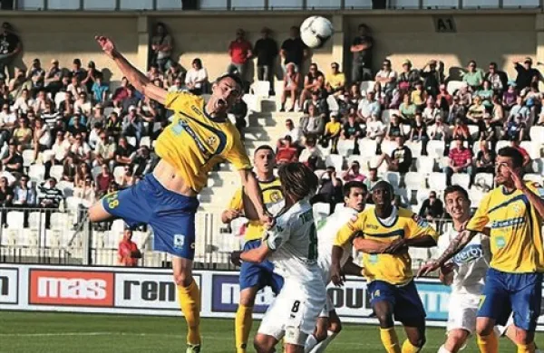 Slovenski nogometni prvoligaš Luka Koper je zašel v dolgove, ki znašajo 1,9 milijona evrov
