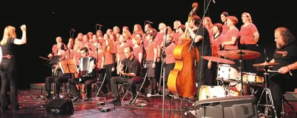 ŽPZ Kombinat, pobudnik festivala Vsi v en glas!
