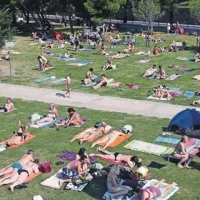 Takole živahno je bilo v soboto in nedeljo na prepolni koprski mestni plaži 