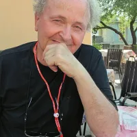  “Če lahko delam zastonj za nekoga, ki mi samo del tega dela plača, zakaj ne bi mogel delati zastonj tudi za ljudi, ki nimajo ničesar in mi bodo v nasprotju s kom drugim rekli hvala.”