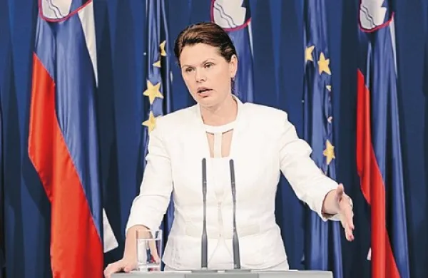 Alenka Bratušek ocenjuje, da bi sanacija bank tudi najbolj koristila gospodarstvu