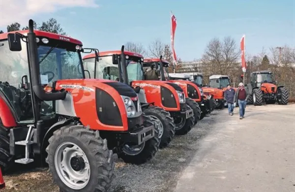 Kmet s Štajerske je plačal avans, traktorja pa ni dobil 