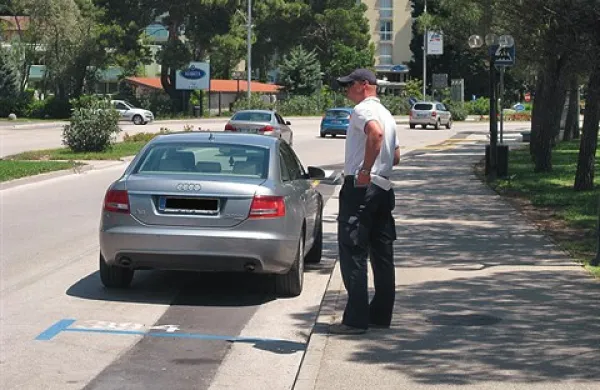   V dobrih treh mesecih so redarji Okolja zalotili kar 470 voznikov, ki so se hoteli izogniti plačilu parkirnine 